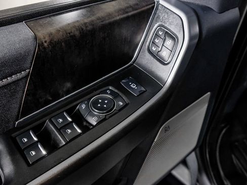 Used 2024 Ford F250 Lariat w/ Lariat Ultimate Package AWD/4WD image 35