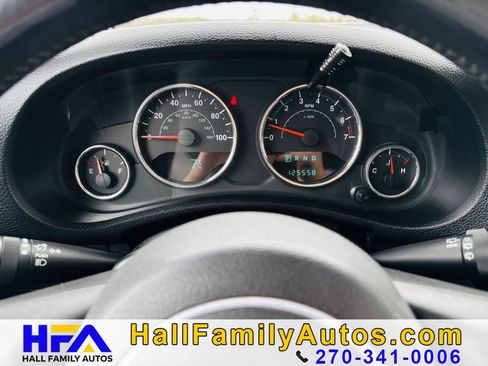 Used 2012 Jeep Wrangler Unlimited Sahara w/ Connectivity Group image 16