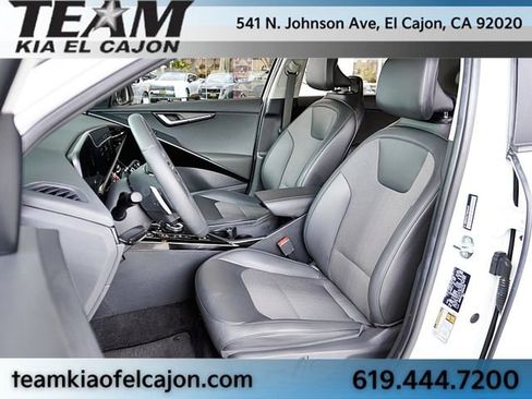 Certified 2025 Kia Niro EX w/ EX Cold Weather Package FWD image 15