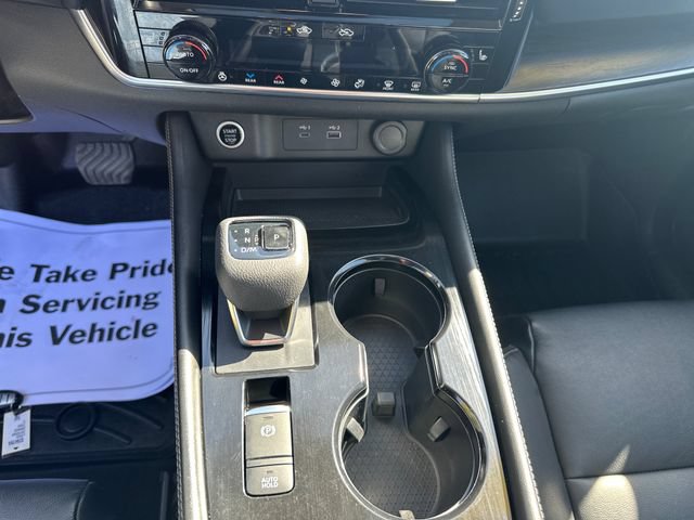 Used 2021 Nissan Rogue SL AWD/4WD image 16