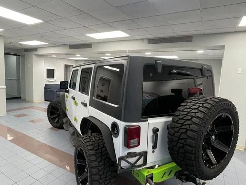 Used 2016 Jeep Wrangler Unlimited Sport w/ Quick Order Package 24S AWD/4WD image 4
