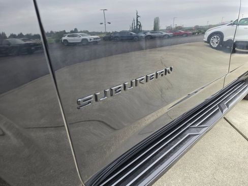 Used 2024 Chevrolet Suburban RST w/ Luxury Package AWD/4WD image 37