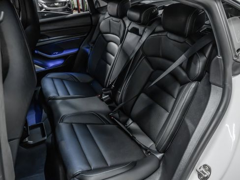 Used 2022 Porsche Taycan Turbo S image 15