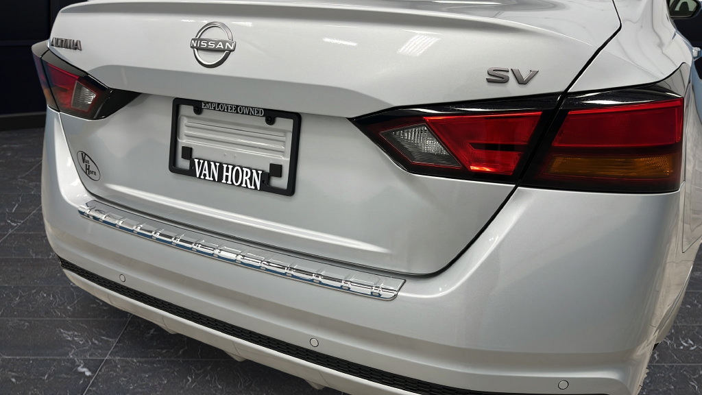 Used 2023 Nissan Altima 2.5 SV FWD image 31