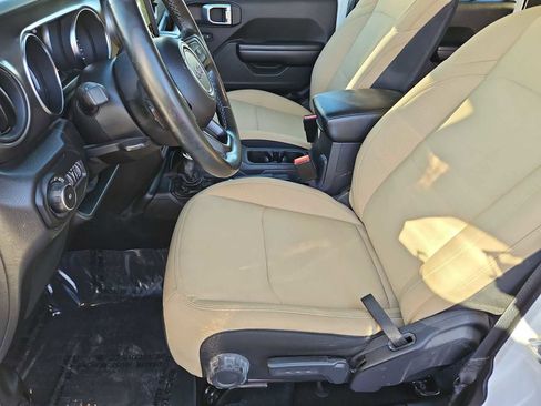 Used 2021 Jeep Wrangler Unlimited Sport image 16