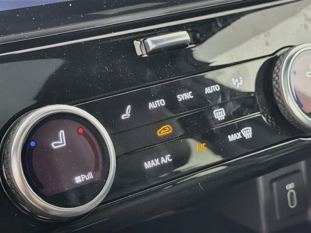 New 2026 Land Rover Discovery S AWD/4WD image 21