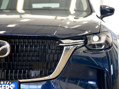 Certified 2024 MAZDA CX-90 Plug-In Hybrid w/ Preferred AWD/4WD image 11
