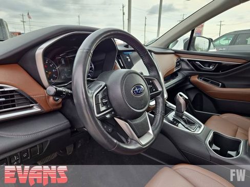 Used 2022 Subaru Outback Touring AWD/4WD image 21