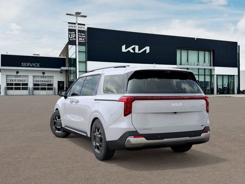 New 2026 Kia Carnival Hybrid FWD image 5