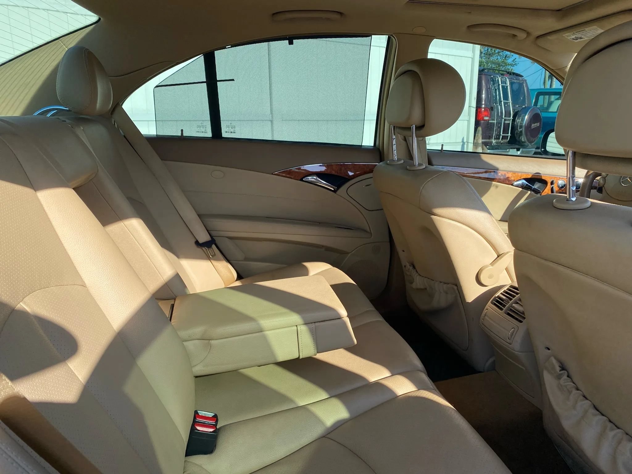 Used 2008 Mercedes-Benz E 320 BlueTEC Sedan image 13