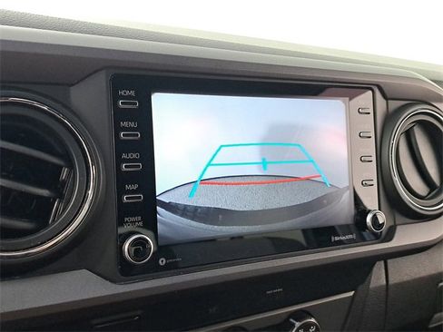 Used 2020 Toyota Tacoma TRD Off-Road image 29