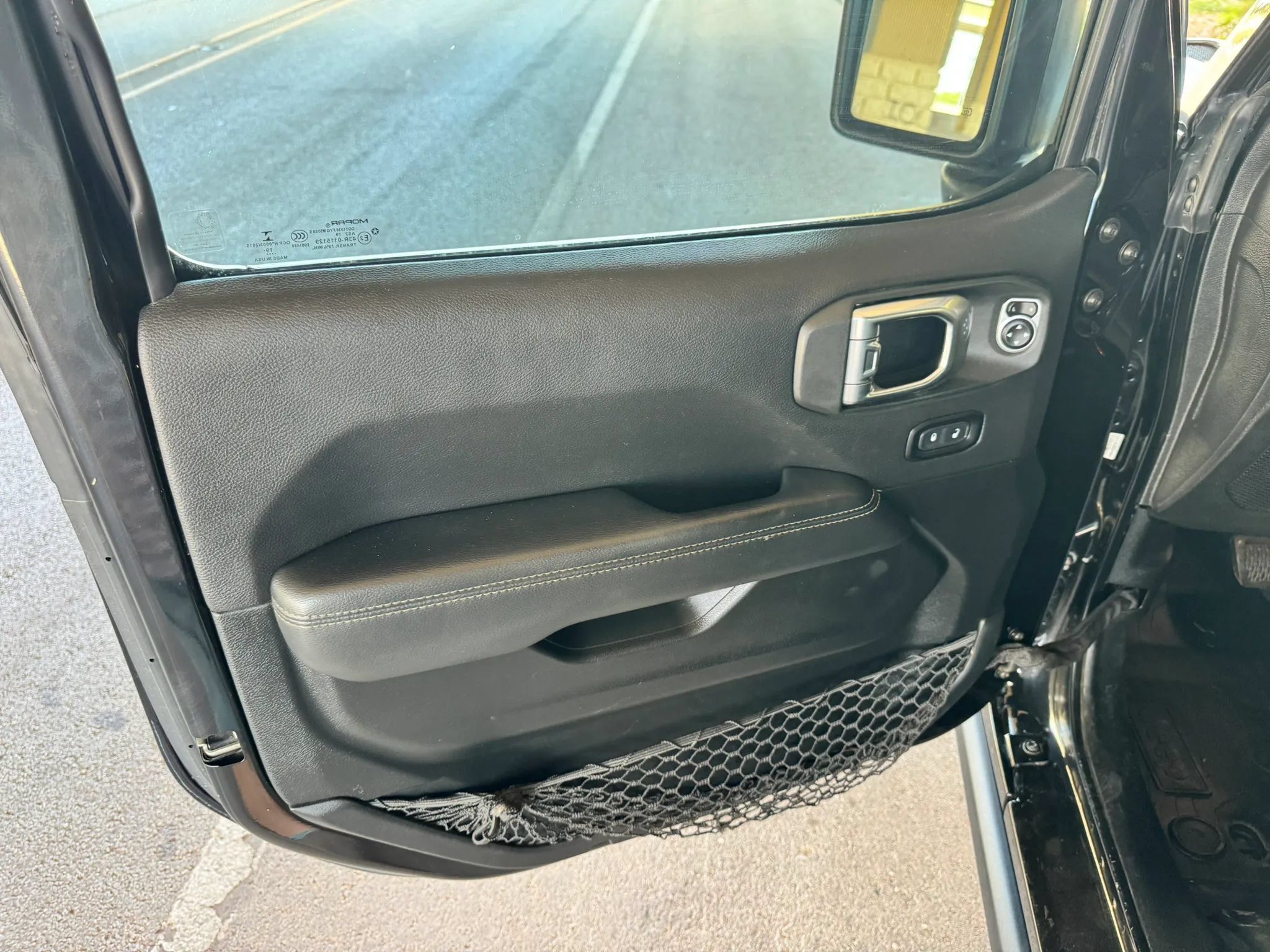 Used 2020 Jeep Wrangler Unlimited Sahara AWD/4WD image 10