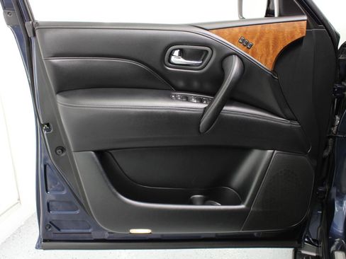 Used 2019 INFINITI QX80 Luxe image 31