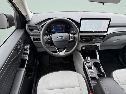 Used 2023 Ford Escape Active w/ Tech Pack #1 AWD/4WD image 7