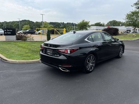 Used 2025 Lexus ES 350 w/ Premium Package FWD image 3