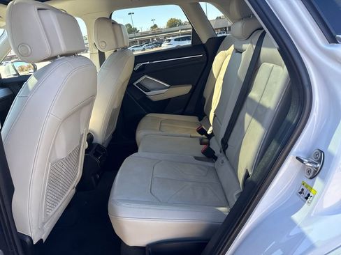 Used 2019 Audi Q3 2.0T Premium image 15