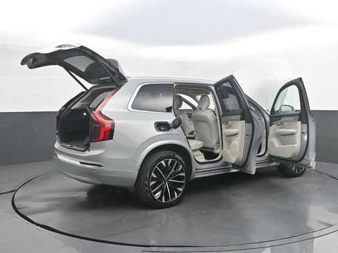 Certified 2026 Volvo XC90 B6 Ultra AWD/4WD image 39