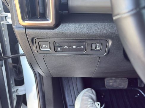 Used 2025 GMC Hummer EV 2X AWD/4WD image 18