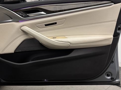 Used 2017 BMW 540i image 32