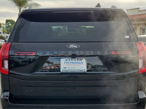 New 2025 Ford Expedition Platinum w/ Stealth Performance Package image 19