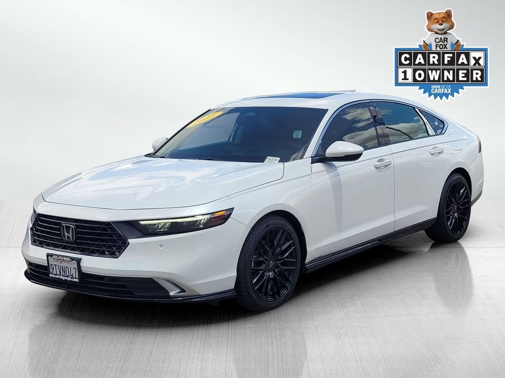 Used 2025 Honda Accord Touring image 8