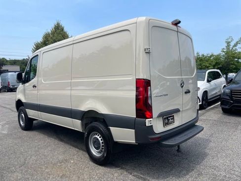 Used 2025 Mercedes-Benz Sprinter 2500 image 3