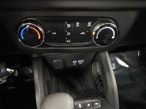 Used 2024 Chevrolet TrailBlazer LS image 26