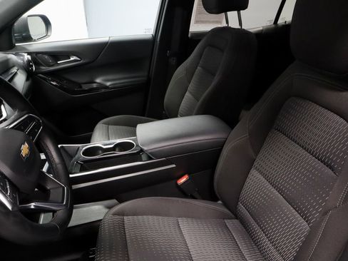 Used 2025 Chevrolet Equinox LT AWD/4WD image 24