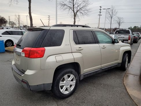 Used 2015 GMC Terrain SLE w/ Convenience Package image 3