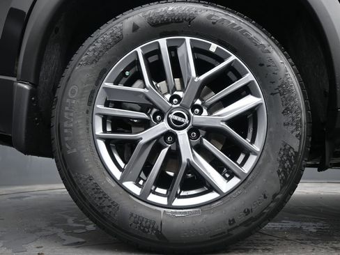 New 2026 Nissan Rogue S image 9