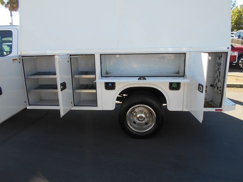 Used 2020 Ford F450 XL w/ Power Equipment Group RWD image 7
