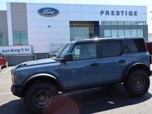 New 2025 Ford Bronco Badlands w/ Sasquatch Package AWD/4WD image 5