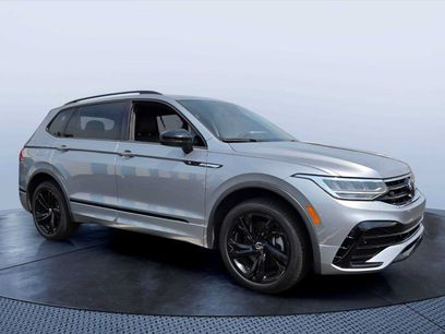 Used 2024 Volkswagen Tiguan SE R-Line