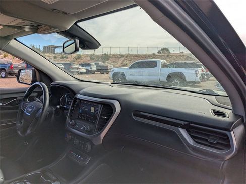 Used 2022 GMC Acadia AT4 w/ Preferred Package image 24