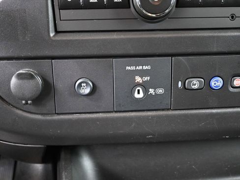 Used 2024 Chevrolet Express 2500 w/ Driver Convenience Package image 26