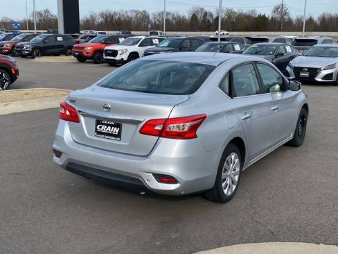 Used 2017 Nissan Sentra S image 7
