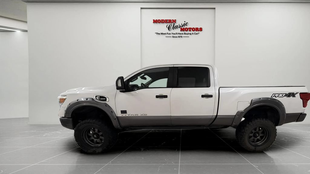 Used 2017 Nissan Titan PRO-4X w/ Pro-4x Convenience Package AWD/4WD image 4