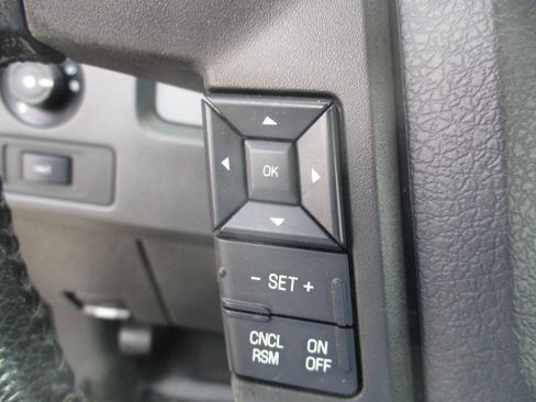 Used 2013 Ford F150 XLT w/ Luxury Equipment Group image 28