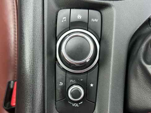 Used 2017 MAZDA MX-5 Miata RF Grand Touring RWD image 18