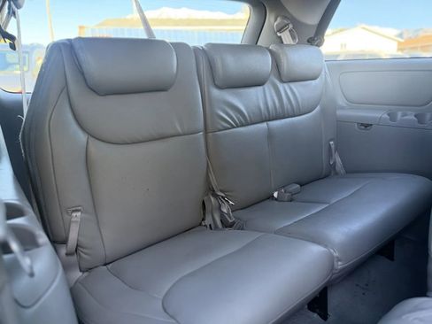 Used 2009 Toyota Sienna CE image 18