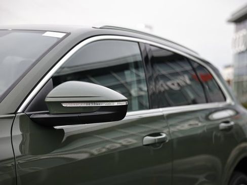 New 2025 Audi Q5 2.0T Premium Plus image 11