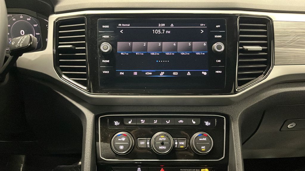 Used 2023 Volkswagen Atlas Cross Sport SE w/ Panoramic Sunroof Package AWD/4WD image 13
