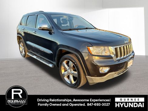 Used 2012 Jeep Grand Cherokee Overland w/ Mopar Chrome Edition Group image 2