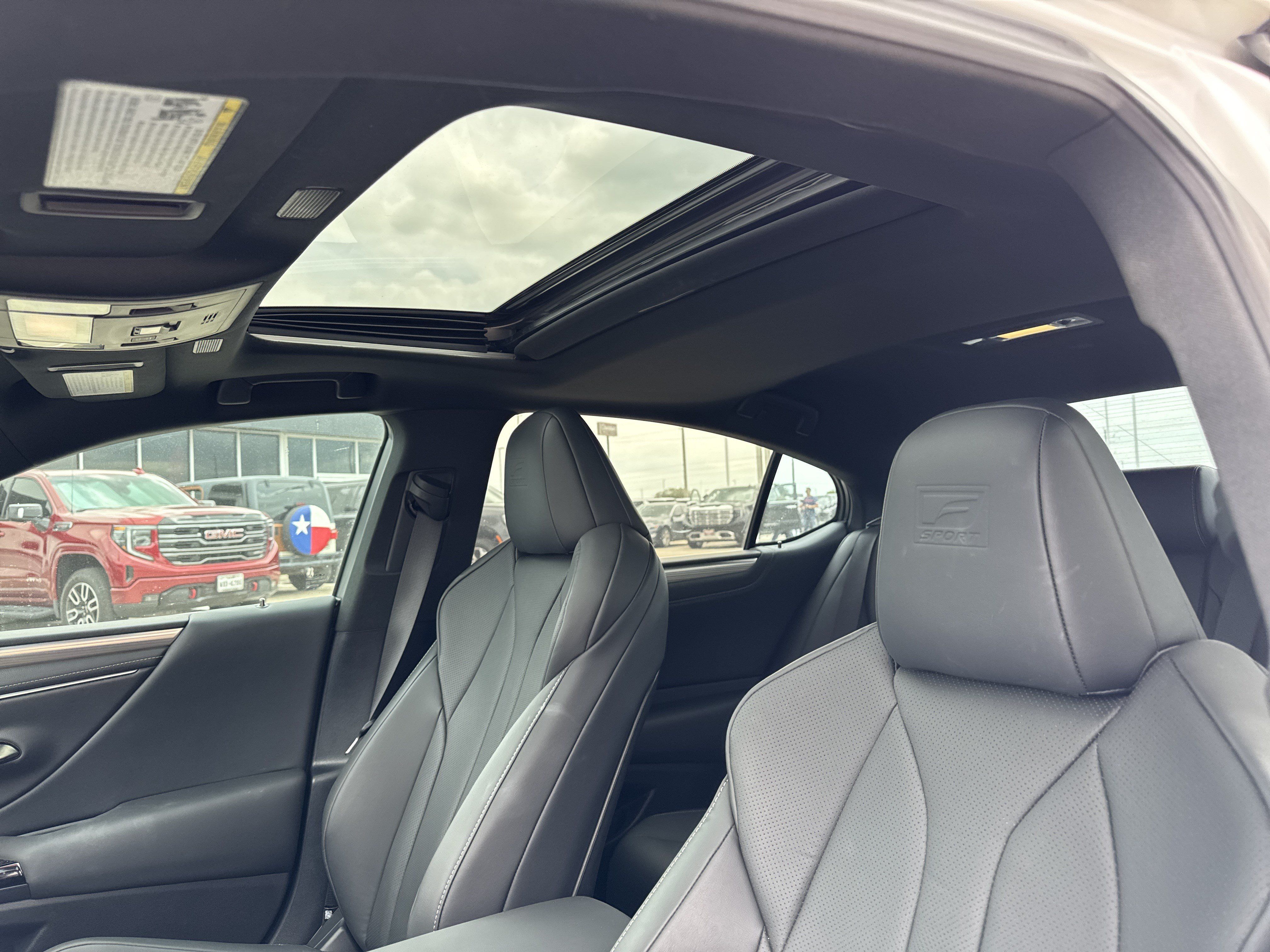 Used 2025 Lexus ES 350 F Sport FWD image 7