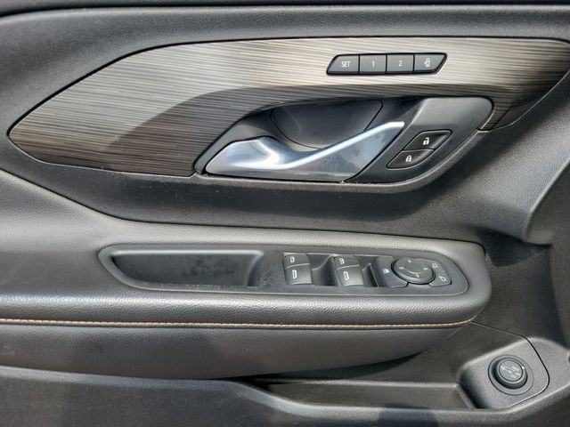 Used 2020 GMC Terrain SLT w/ Preferred Package FWD image 15