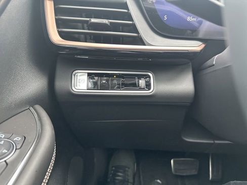 New 2025 Buick Envision Sport Touring image 19