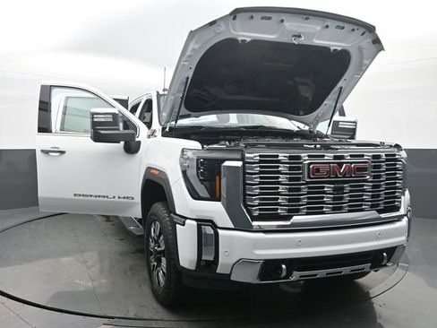 Used 2025 GMC Sierra 2500 Denali w/ Technology Package image 54