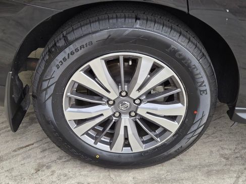 Used 2020 Nissan Pathfinder S AWD/4WD image 9