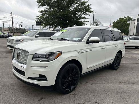 Certified 2023 Lincoln Navigator Reserve AWD/4WD image 9