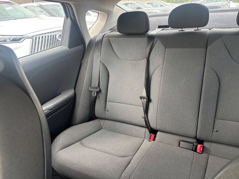 Used 2025 Kia K4 FWD image 38